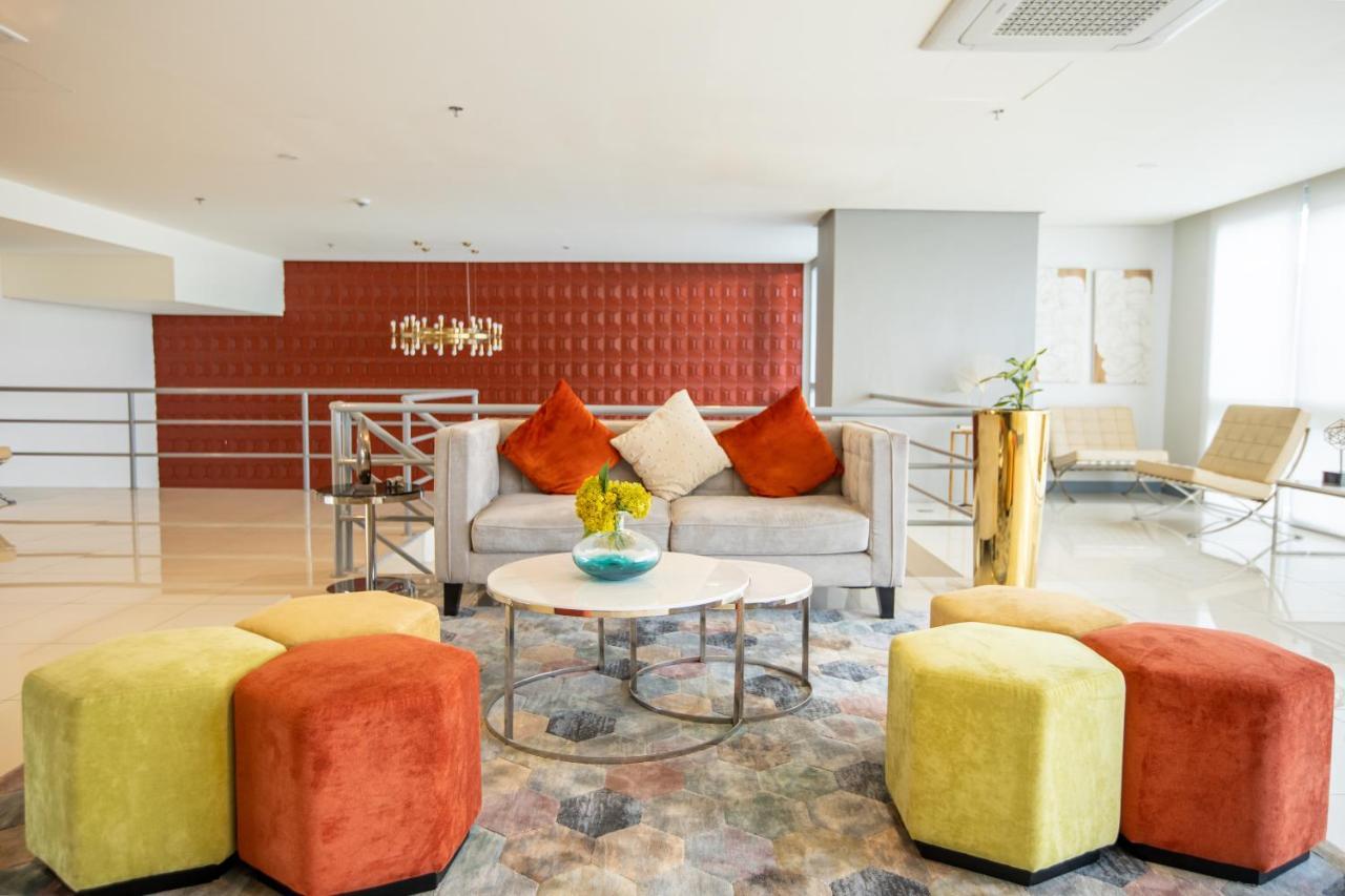 Aparthotel Modern 1Br In Uptown Bgc à Taguig Extérieur photo
