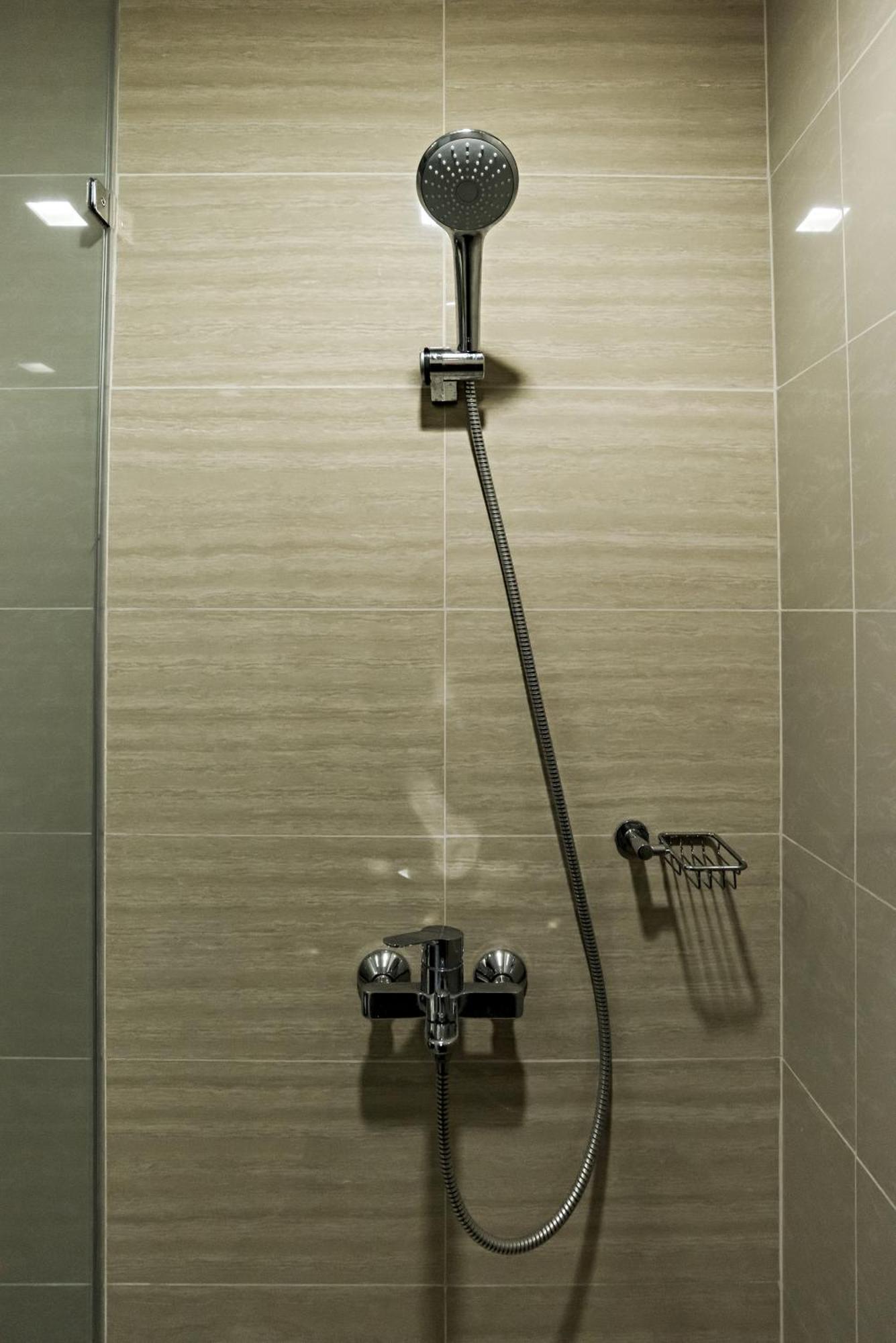 Aparthotel Modern 1Br In Uptown Bgc à Taguig Extérieur photo
